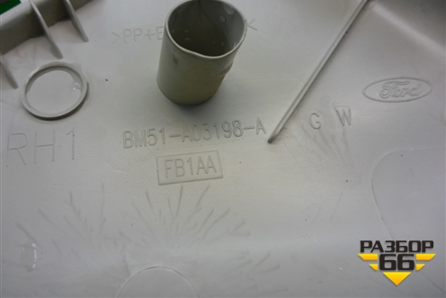 Обшивка стойки лобового стекла правая (BM51A03198A) для Ford Focus 3 с 2011г (Фокус)