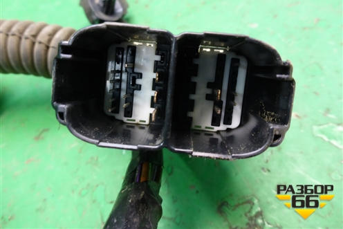 Проводка двери передней правой (электрический стеклоподъёмник) (BV6T14K138) для Ford Focus 3 с 2011г (Фокус)