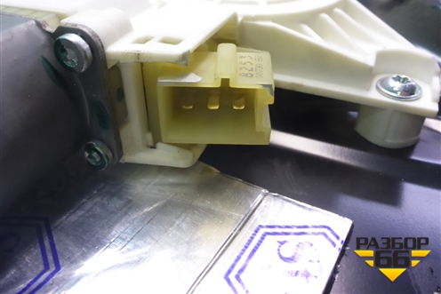 Стеклоподъёмник электрический задний левый (A2518200108) для Mercedes Benz ML-Klass W164 c 2005-2011г (МЛ)