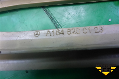 Плафон салонный задний (A1648200123) для Mercedes Benz ML-Klass W164 c 2005-2011г (МЛ)