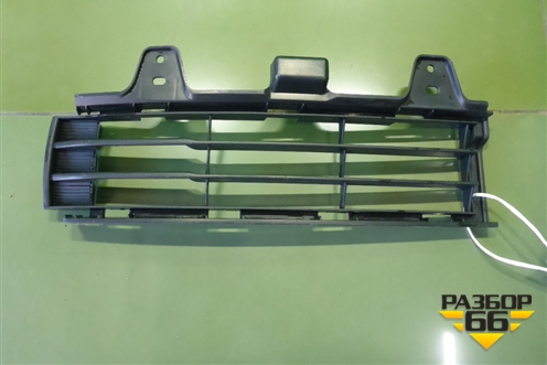 Решетка в передний бампер правая (до 2012г) (5311260040) для Toyota Land Cruiser (200) с 2008г (Ленд Крузер)