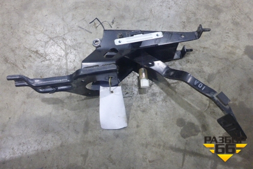 Педаль тормоза (328515H000) для Hyundai HD 35-78 с 2003г