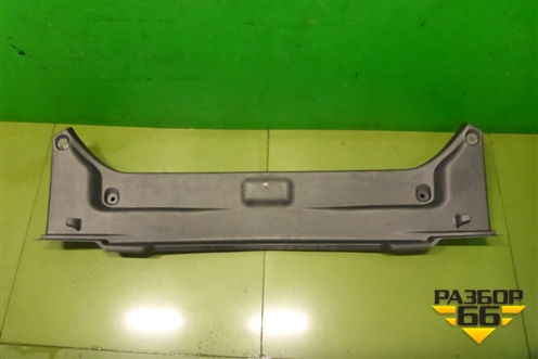 Обшивка багажника на заднюю панель (5838733140) для Toyota Camry V70 с 2017г (Камри)