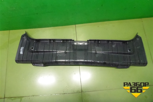 Обшивка багажника на заднюю панель (5838733140) для Toyota Camry V70 с 2017г (Камри)