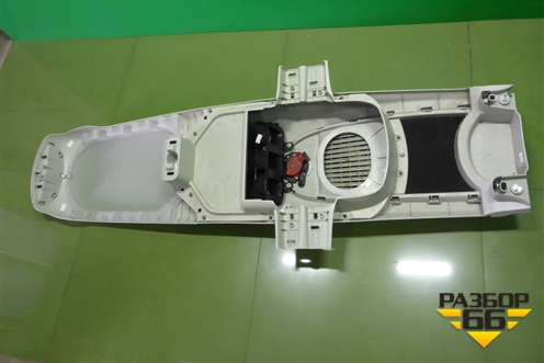 Плафон салонный для Peugeot Partner Tepee с 2008г (Партнер Типпи)