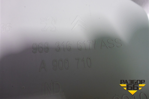 Плафон салонный для Peugeot Partner Tepee с 2008г (Партнер Типпи)