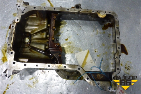 Поддон двигателя масляный (верхняя часть 4.2л АКПП 8V AXQ) для Volkswagen Touareg c 2002-2010г (Туарег)