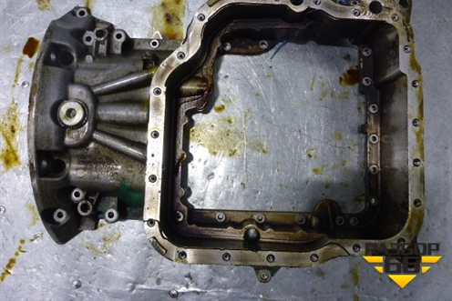 Поддон двигателя масляный (верхняя часть 4.2л АКПП 8V AXQ) для Volkswagen Touareg c 2002-2010г (Туарег)