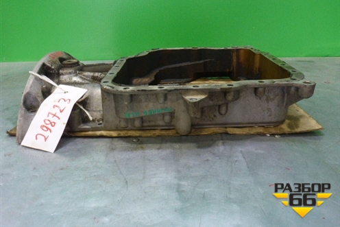 Поддон двигателя масляный (верхняя часть 4.2л AXQ) (077103603AA) для Volkswagen Touareg c 2002-2010г (Туарег)