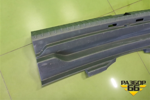 Обшивка багажника на заднюю панель (575863459) для Skoda Karoq с 2017г (Карок)