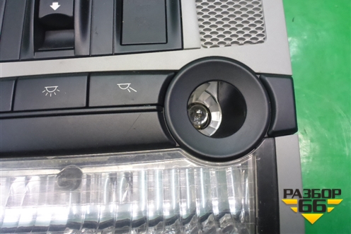 Плафон салонный передний (под люк) (61319225942) для BMW X5 E70 с 2007-2013г (Х5 Е70)