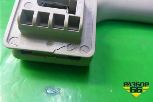 Ручка внутренняя потолочная задняя правая (6977696) для BMW X5 E70 с 2007-2013г (Х5 Е70)