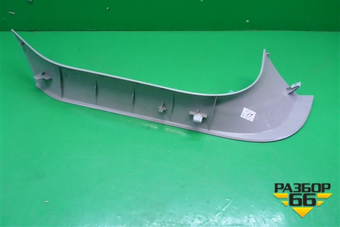 Обшивка двери багажника (правая) (51497149640) для BMW X5 E70 с 2007-2013г (Х5 Е70)