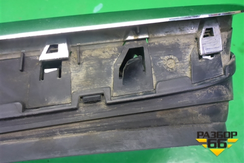 Решетка радиатора левая (51137171395) для BMW X5 E70 с 2007-2013г (Х5 Е70)