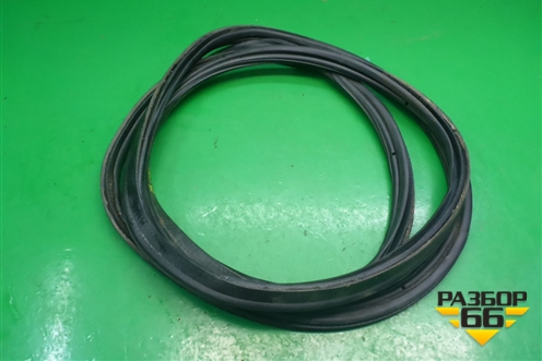 Уплотнитель багажника для BMW X5 E70 с 2007-2013г (Х5 Е70)