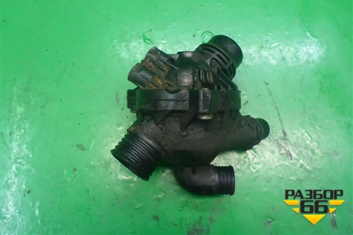 Корпус термостата (3.0л N55B30A) (S760115801) для BMW X5 E70 с 2007-2013г (Х5 Е70)