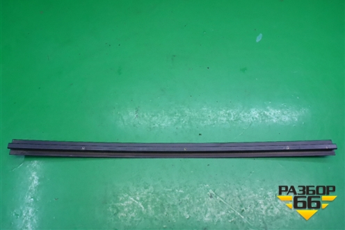 Направляющая стекла задняя правая для BMW X5 E70 с 2007-2013г (Х5 Е70)