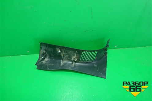 Обшивка багажника на заднюю панель (левая) (2N11N13025ACW) для Ford Fusion с 2002г (Фьюжн)