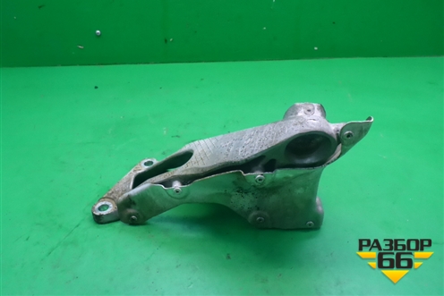 Кронштейн двигателя правый (3.0л N55B30A) (6789670) для BMW X5 E70 с 2007-2013г (Х5 Е70)