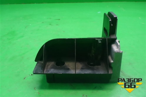 Кронштейн полки багажника (правый) (9928100014) для BMW X5 E70 с 2007-2013г (Х5 Е70)