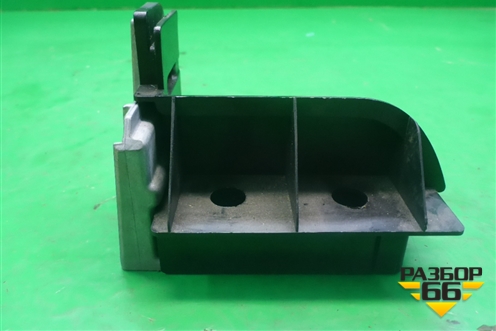 Кронштейн полки багажника (левый) для BMW X5 E70 с 2007-2013г (Х5 Е70)