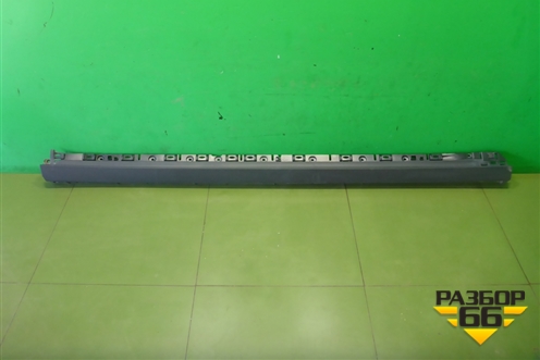 Накладка на порог наружная правая (9Y0853752) для Porsche Cayenne с 2017г (Каен)