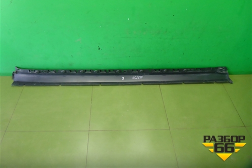 Накладка на порог наружная левая (9Y0853751) для Porsche Cayenne с 2017г (Каен)