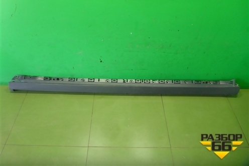 Накладка на порог наружная левая (9Y0853751) для Porsche Cayenne с 2017г (Каен)