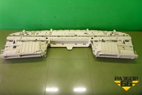 Консоль (82199645) для Volvo TRUCK FH с 2013-2019г (ФШ)