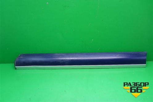 Накладка двери передней правой (7L5837788) для Porsche Cayenne с 2003-2010г (Каен)