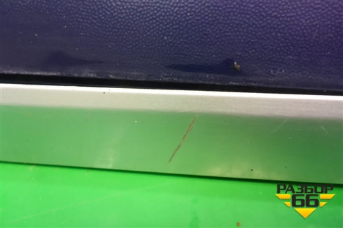 Накладка двери передней правой (7L5837788) для Porsche Cayenne с 2003-2010г (Каен)