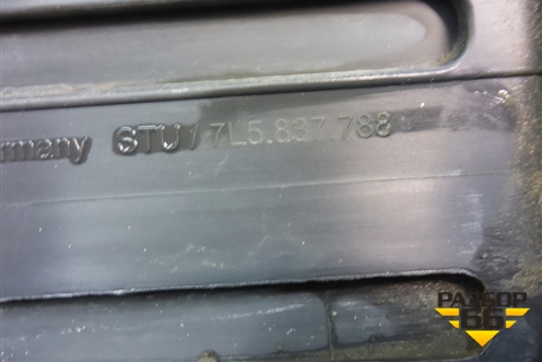 Накладка двери передней правой (7L5837788) для Porsche Cayenne с 2003-2010г (Каен)