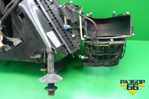 Корпус отопителя (7L0819988) для Porsche Cayenne с 2003-2010г (Каен)