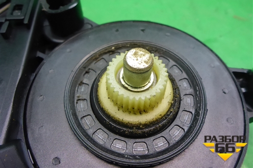 Моторчик стеклоподъёмника задний левый (3D0959795C) для Porsche Cayenne с 2003-2010г (Каен)