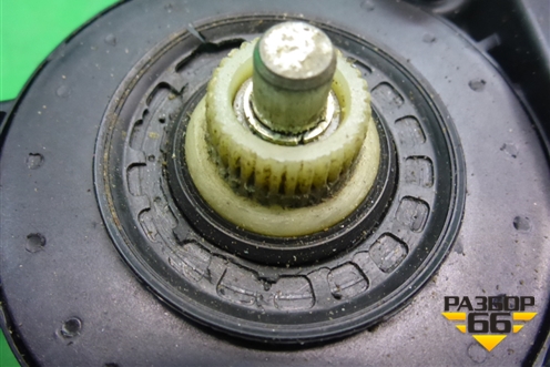 Моторчик стеклоподъёмника передний левый (3D1959793B) для Porsche Cayenne с 2003-2010г (Каен)