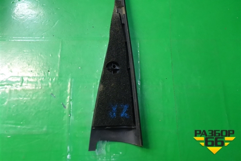 Накладка двери задней правой (уголок) (7L5839994) для Porsche Cayenne с 2003-2010г (Каен)