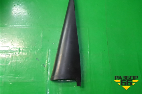 Накладка двери задней правой (уголок) (7L5839994) для Porsche Cayenne с 2003-2010г (Каен)