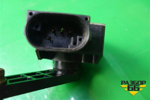 Датчик регулировки дорожного просвета (7L0616571B) для Porsche Cayenne с 2003-2010г (Каен)