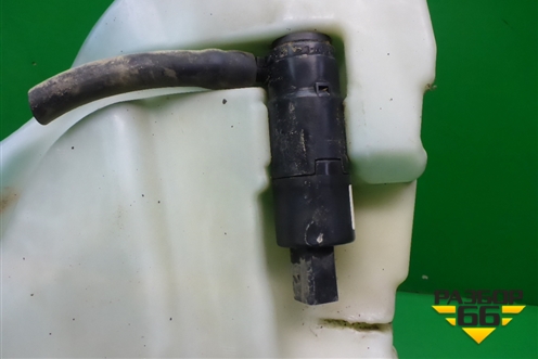 Бачок омывателя лобового стекла (7L0955453) для Porsche Cayenne с 2003-2010г (Каен)