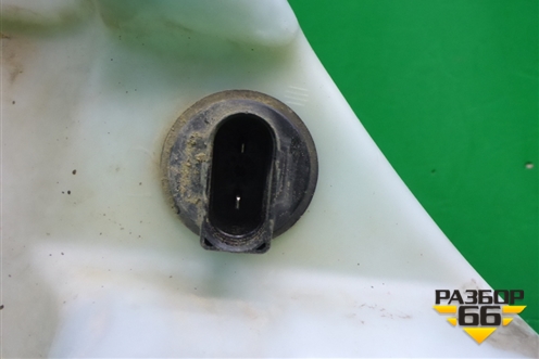 Бачок омывателя лобового стекла (7L0955453) для Porsche Cayenne с 2003-2010г (Каен)