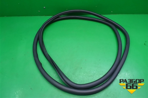 Уплотнитель двери задней правой (7L0867367A) для Porsche Cayenne с 2003-2010г (Каен)