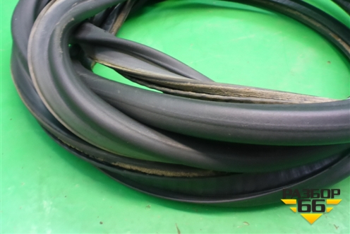 Уплотнитель багажника для Porsche Cayenne с 2003-2010г (Каен)