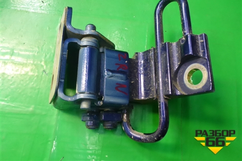 Петля двери задней правой нижняя (7L0833412) для Porsche Cayenne с 2003-2010г (Каен)