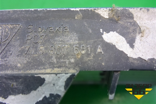 Решетка в передний бампер левая (до 2007г) (7L5807681A) для Porsche Cayenne с 2003-2010г (Каен)