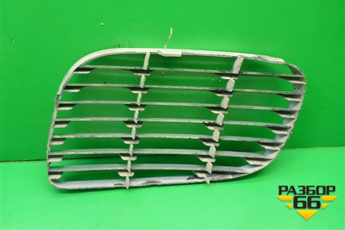 Решетка в передний бампер правая (до 2007г) (7L5807682A) для Porsche Cayenne с 2003-2010г (Каен)