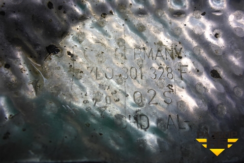 Экран тепловой (7L0301328F) для Porsche Cayenne с 2003-2010г (Каен)