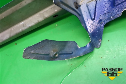 Кронштейн переднего крыла правый (7L5805100A) для Porsche Cayenne с 2003-2010г (Каен)