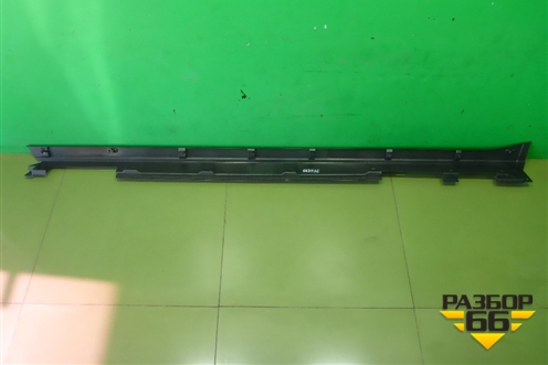 Накладка на порог наружная правая (новая) (7585048040) для Lexus RX 350 c 2015г (РХ)