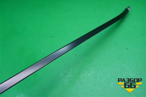 Молдинг лобового стекла правый для Porsche Cayenne с 2003-2010г (Каен)