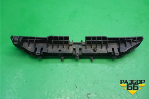 Кронштейн (пола багажника) (7L0864225B) для Porsche Cayenne с 2003-2010г (Каен)